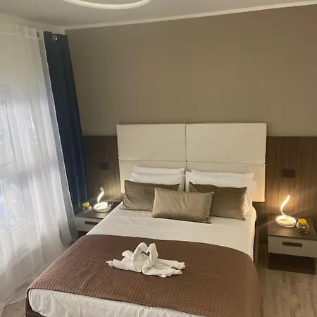 Plaza Ungheria Hotel *